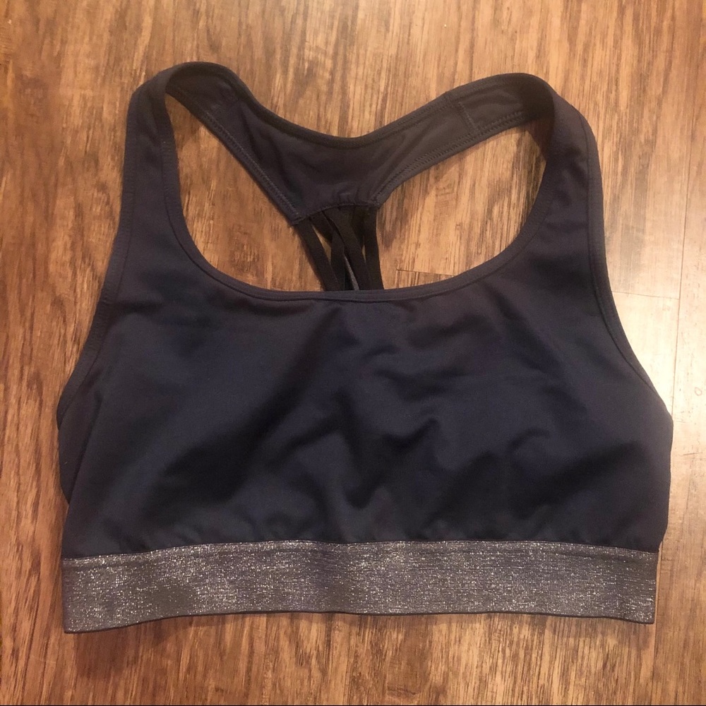 Victoria’s Secret Sports Bra Size Small